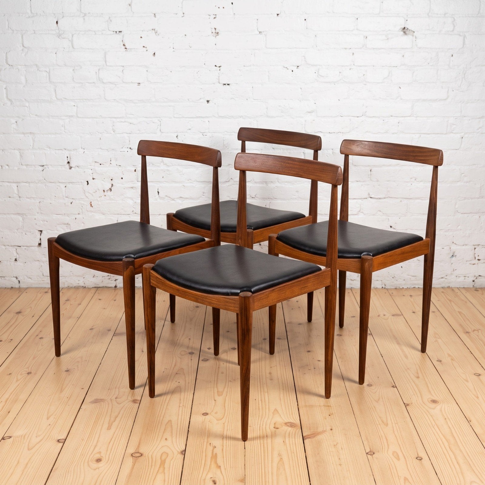 lot de 4 chaises scandinaves noir et teck, Enlèvement, Noir