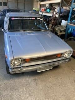 datsun 100 a, Autos, Cuir, Achat, Boîte manuelle, Noir