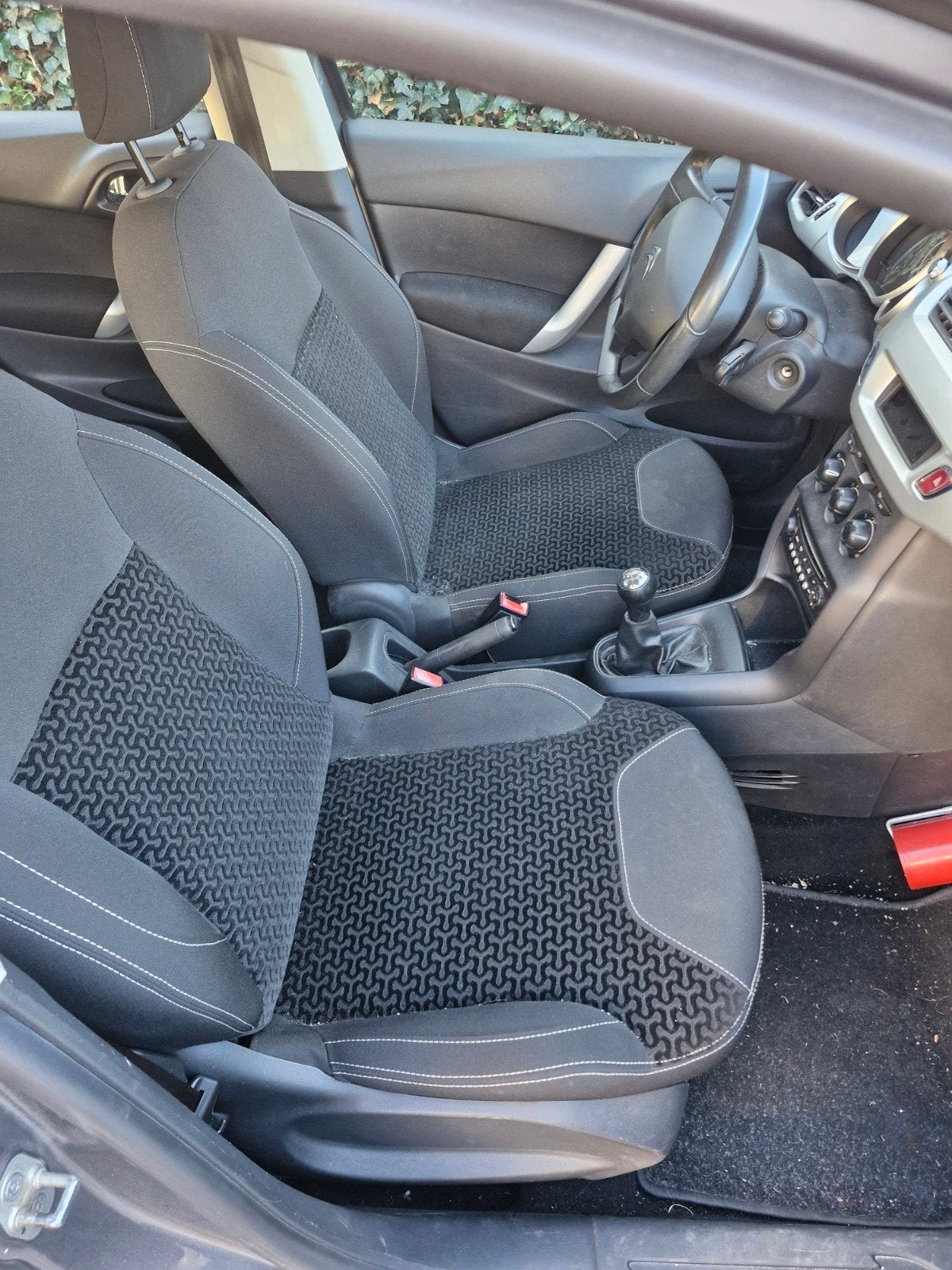 auto, Achat, Boîte manuelle, Noir, 5 portes