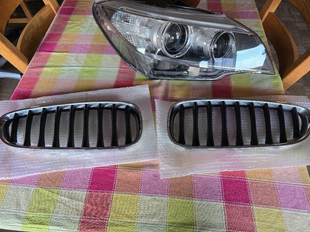 Phare Xenon droit BMW Z4 / 2 calandre - front grill, Enlèvement, Utilisé, BMW