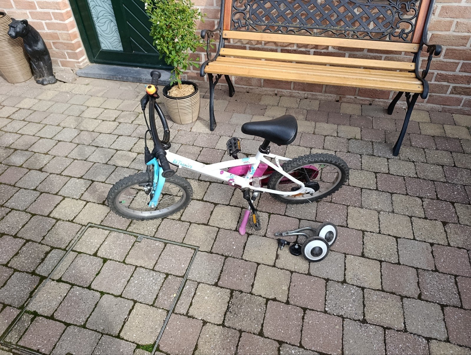 Vélo 16 ' utilisé avec petites roues et fixations, Vélos & Vélomoteurs, Enlèvement, Utilisé, Step simple, Decathlon
