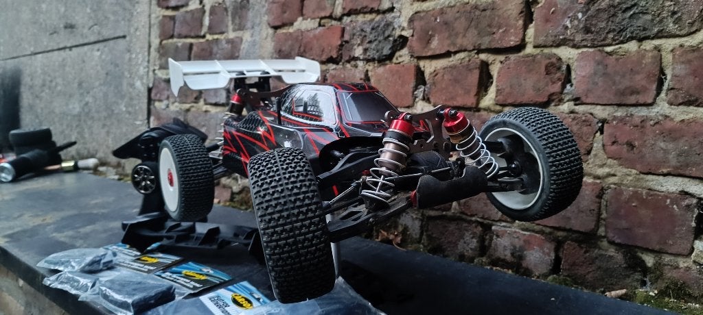 Carson virus 1/8 buggy + toebehoren, Elektro, Auto offroad, Ophalen of Verzenden, Zo goed als nieuw