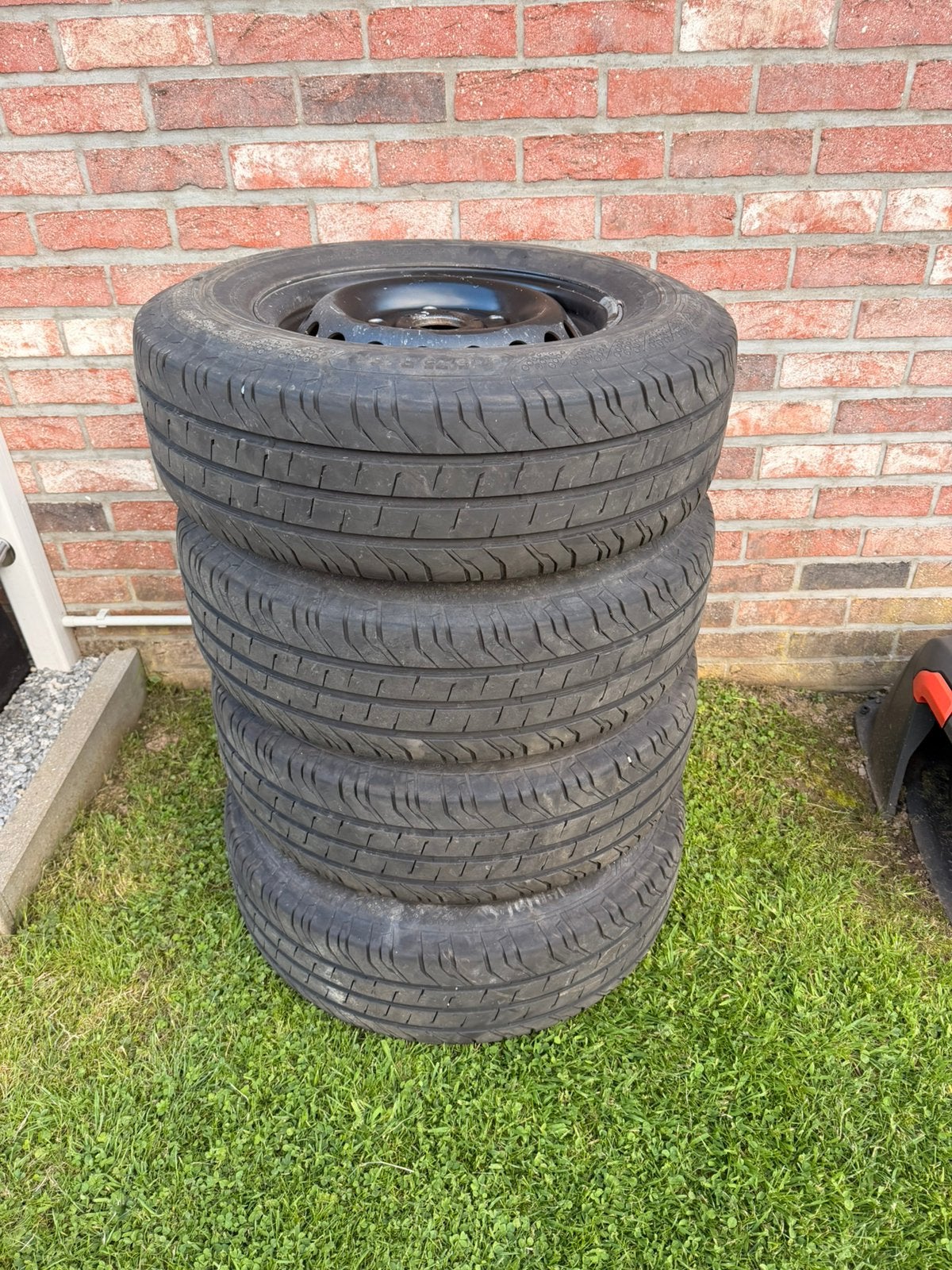 Pneus et jantes 215/75/R16 C, Enlèvement, Utilisé