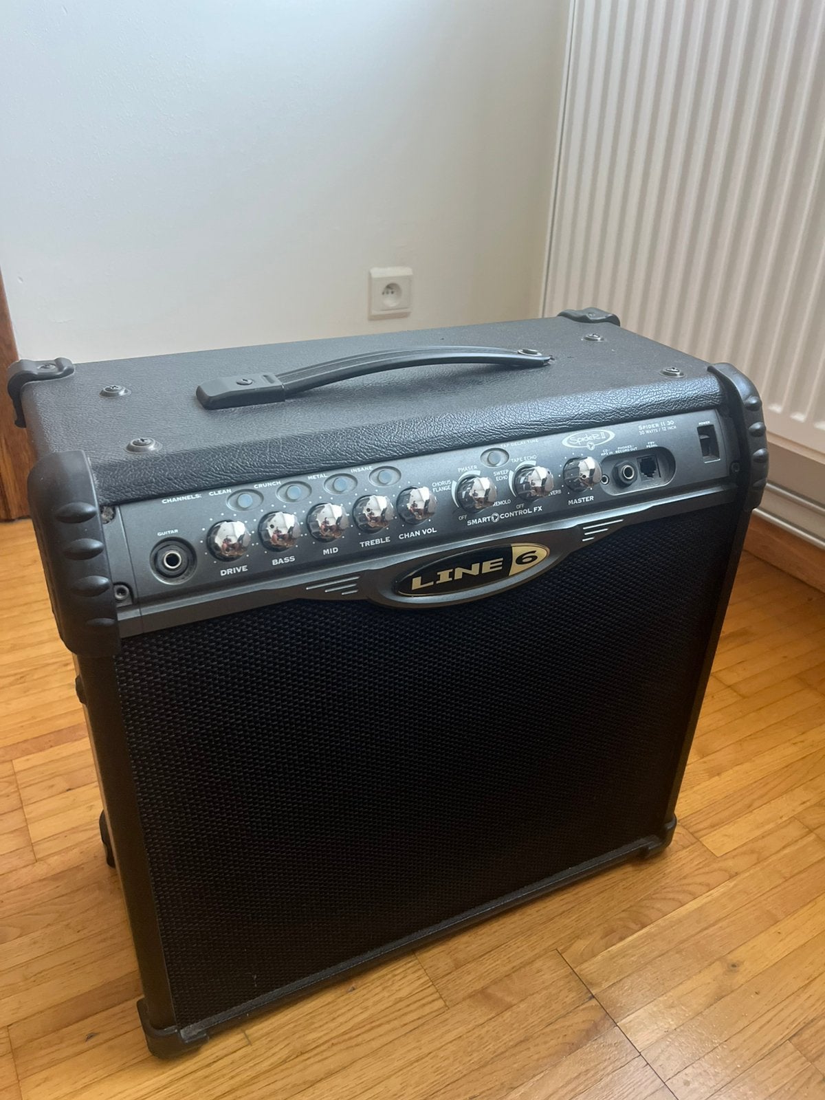 Line 6 versterker, Muziek en Instrumenten, Versterkers | Bas en Gitaar, Ophalen, Zo goed als nieuw, Gitaar, Minder dan 50 watt
