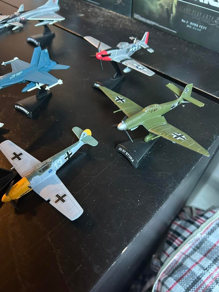 Avions de collection avec fiches, Enlèvement, Utilisé