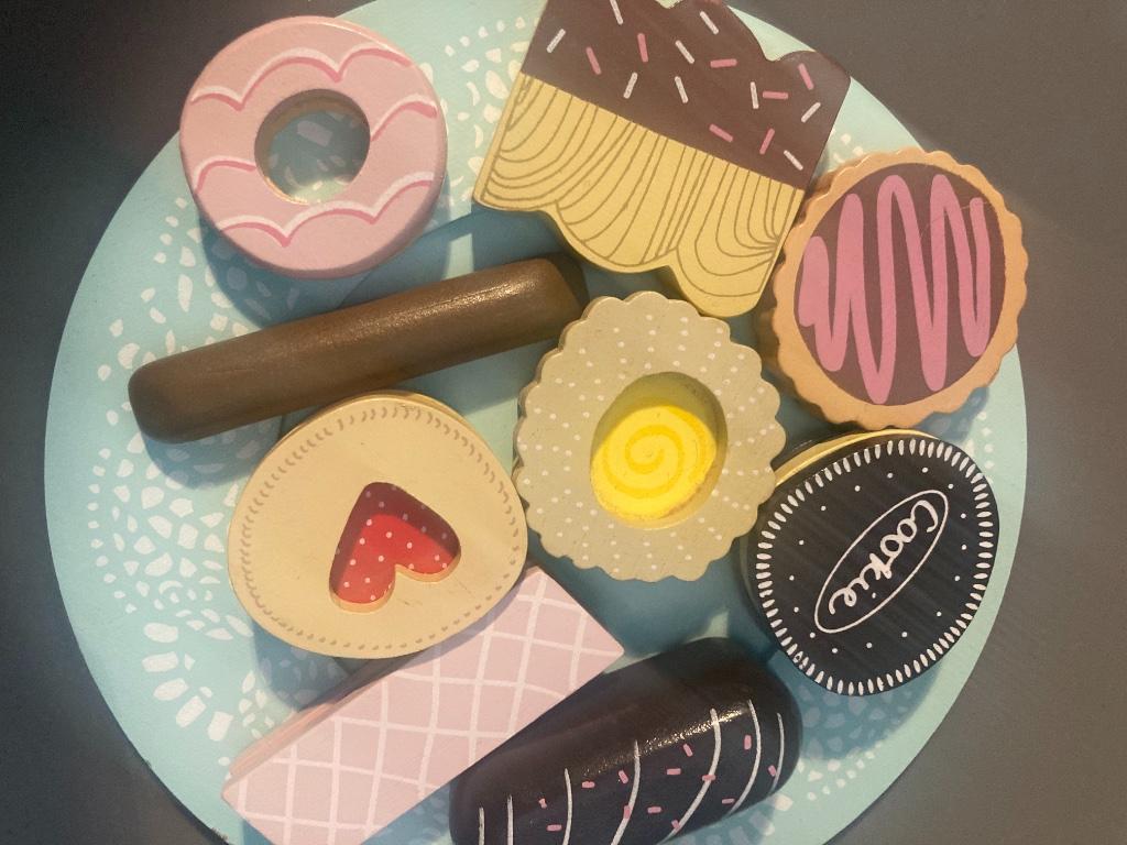 Assiette de biscuits - Le Toy Van - Jeu d'imitation, Enlèvement ou Envoi, Utilisé, Bois, Accessoires de cuisine de jeu