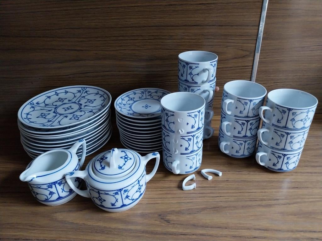 Blauw koffie servies, Ophalen