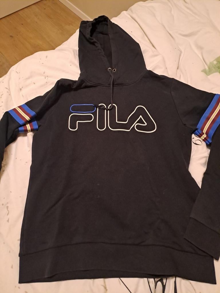 Trui Fila, Ophalen