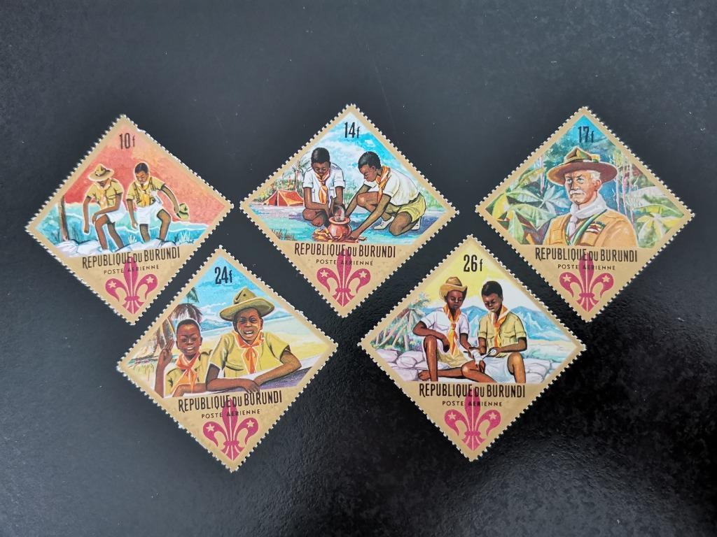 Burundi 1967 - scoutisme, poste aérienne (fond doré) **, Enlèvement ou Envoi, Autres pays, Non oblitéré