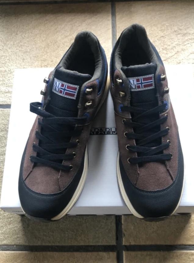 NAPAPIJRI Sneakers noires/brunes 43 neuves, Neuf, Enlèvement ou Envoi, Autres couleurs, Napapijri