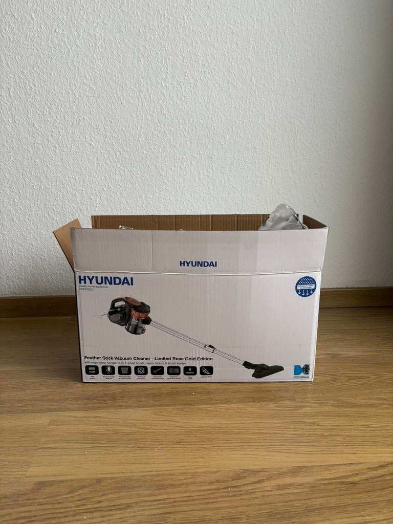 Hyundai stofzuiger (nieuw), Electroménager, Aspirateurs, Enlèvement, Neuf, Réservoir, Moins de 1 200 watts