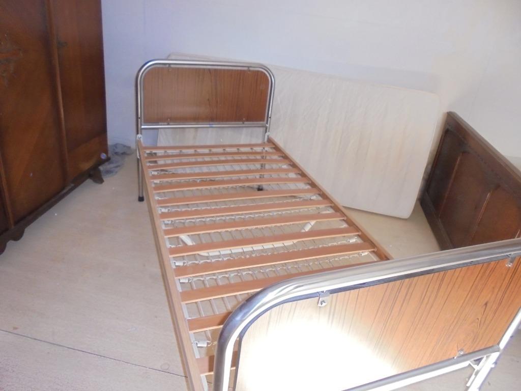 2 lits simples de 90 cm de large, Maison & Meubles, Chambre à coucher | Lits, 90 cm, Une personne, Enlèvement, Utilisé