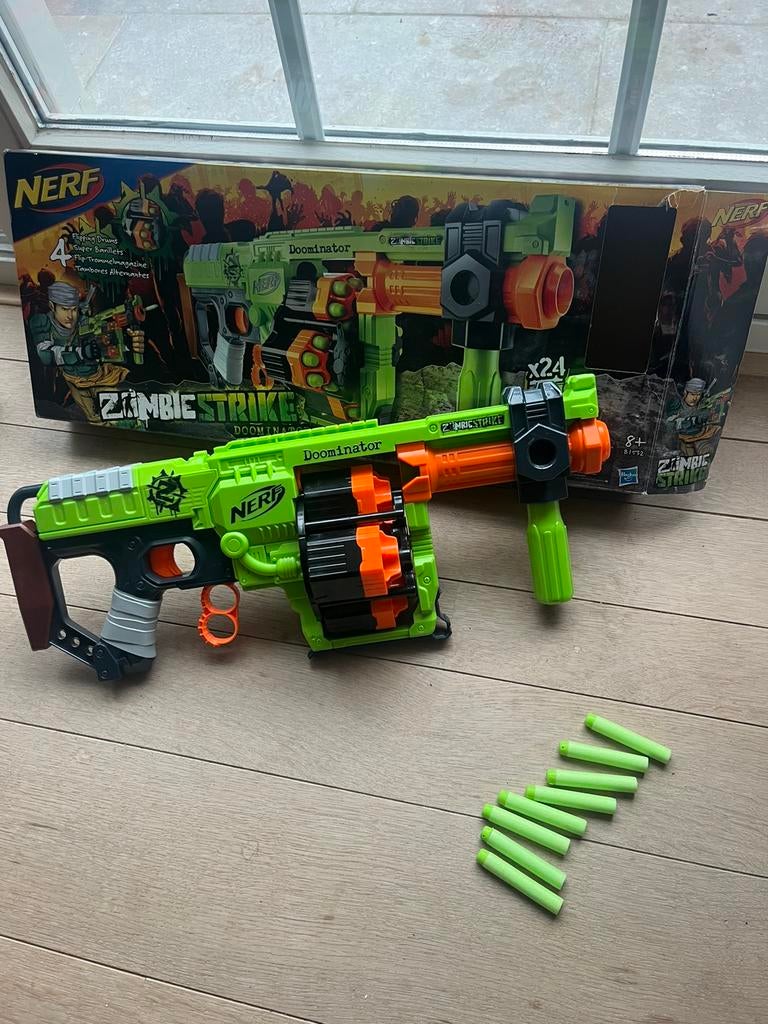 Nerf geweer "Zombie Strike Doominator", Ophalen, Zo goed als nieuw