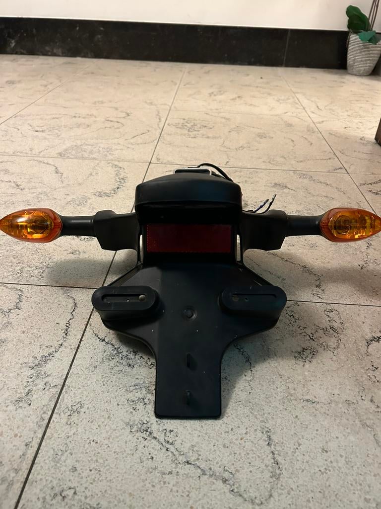 Yamaha R6 - Nummerplaathouder - R6 2006-2007 met pinkers, Ophalen