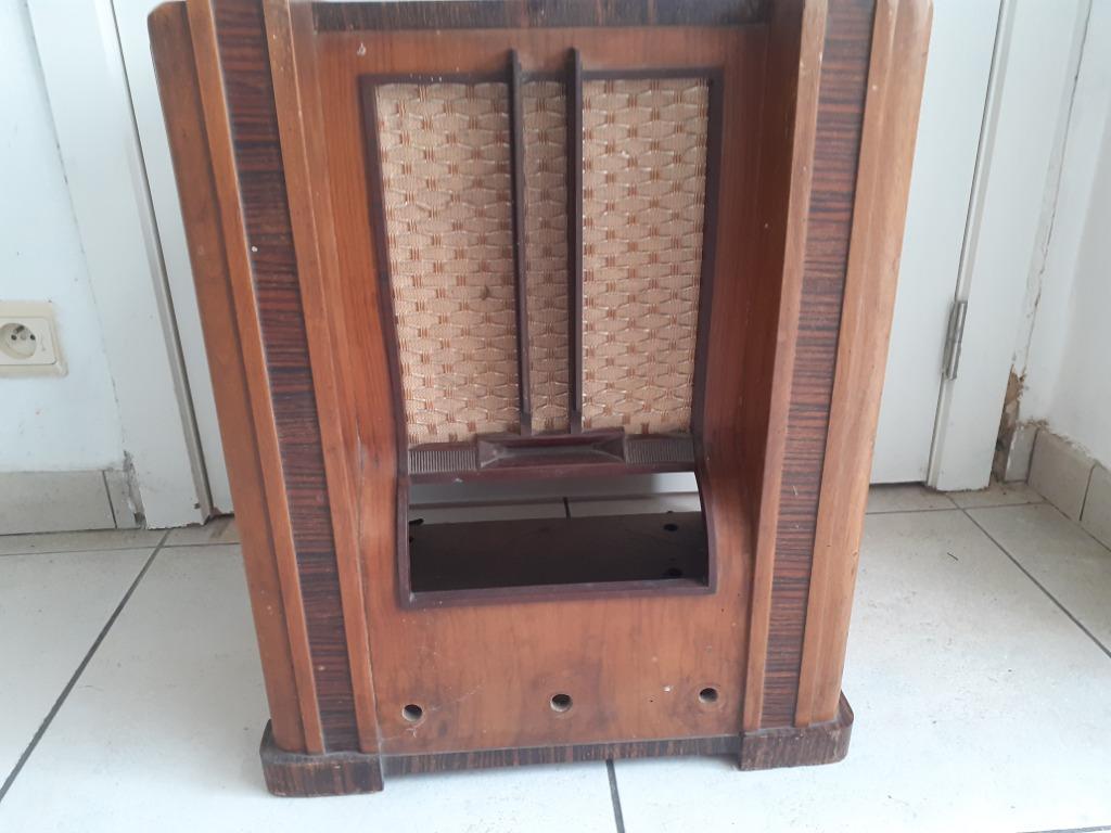 Retro radio zonder binnenwerk., Verzamelen, Retro, Ophalen, Audio en Video