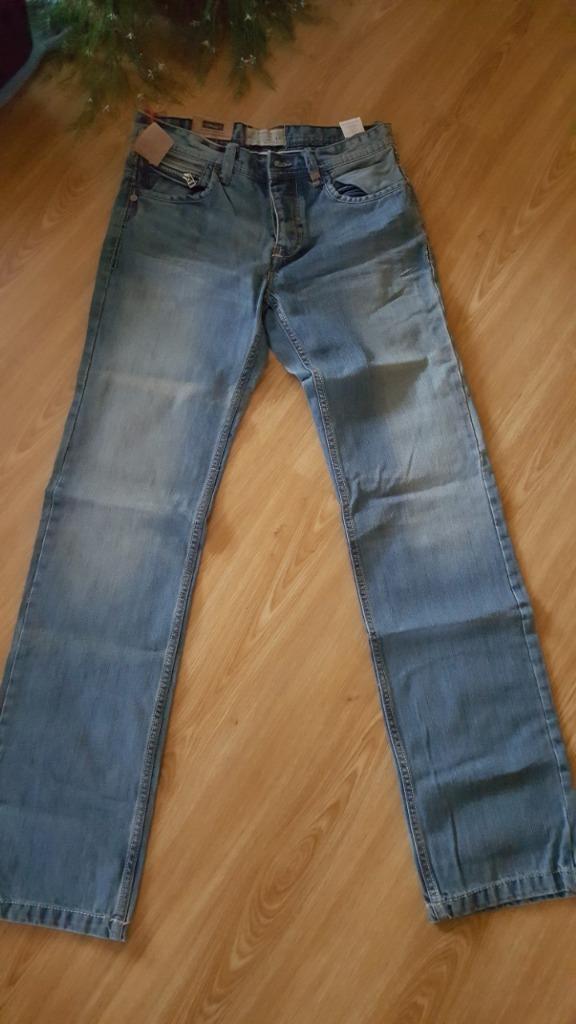 Springfield jeans nieuw met kaartjes aan w28/l34, Neuf, Enlèvement ou Envoi, W32 (confection 46) ou plus petit, Bleu
