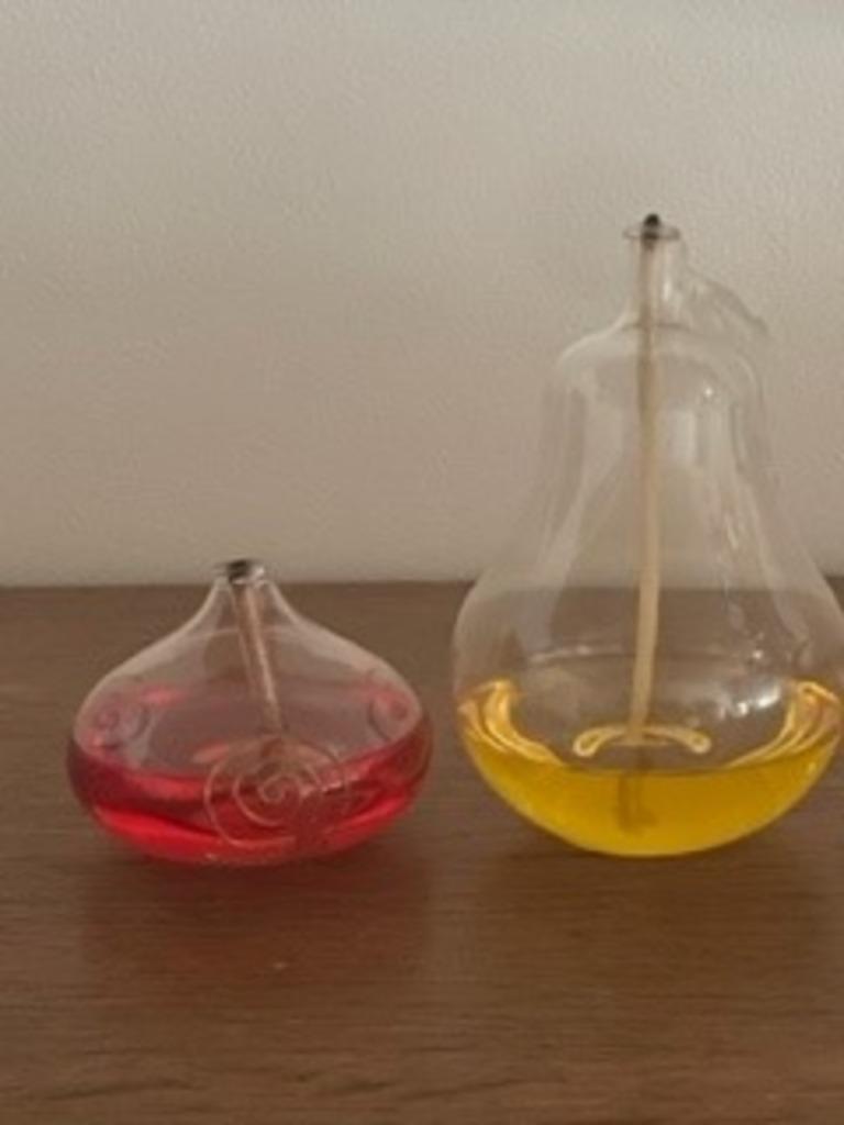 2 jolies lampes à huile (verre) - convexe / or / poire, Enlèvement