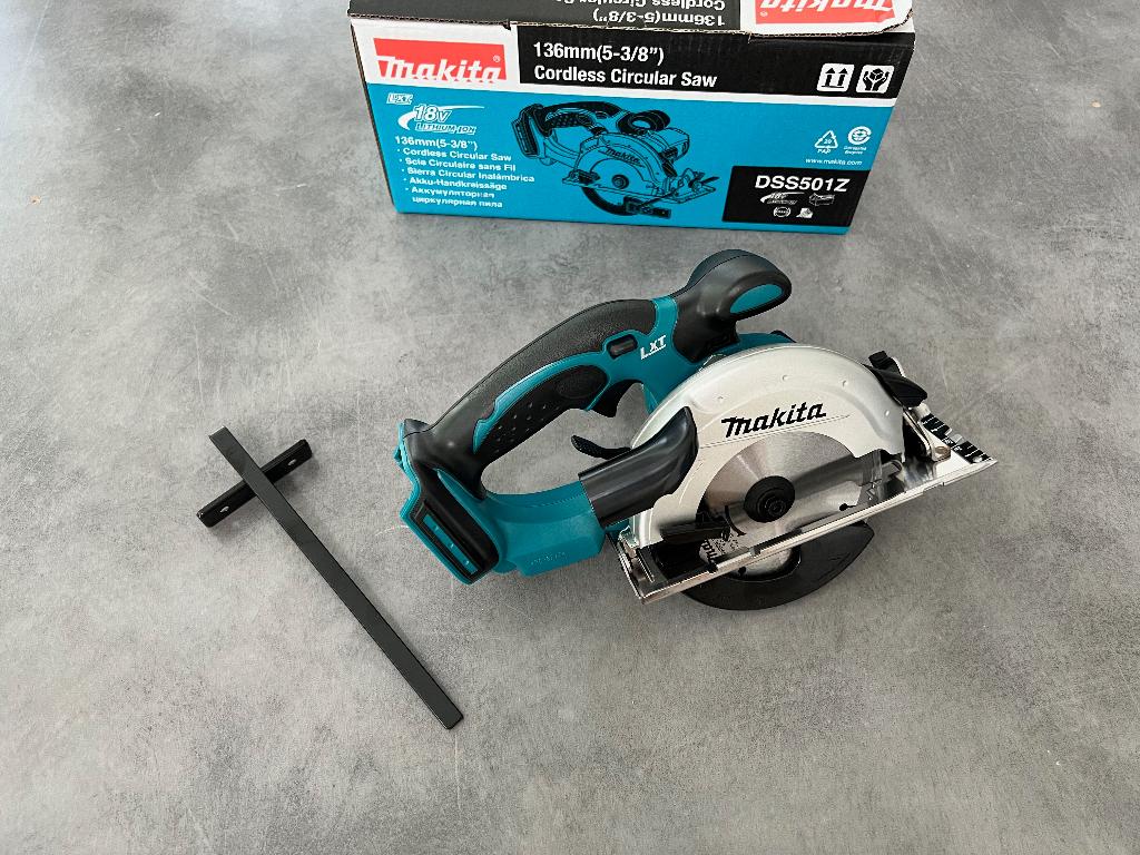 SCIE CIRCULAIRE À ACCU MAKITA DSS501ZJ 18 V LXT Li-ion, Bricolage & Construction, Neuf, Enlèvement ou Envoi, 30 à 70 mm, Makita