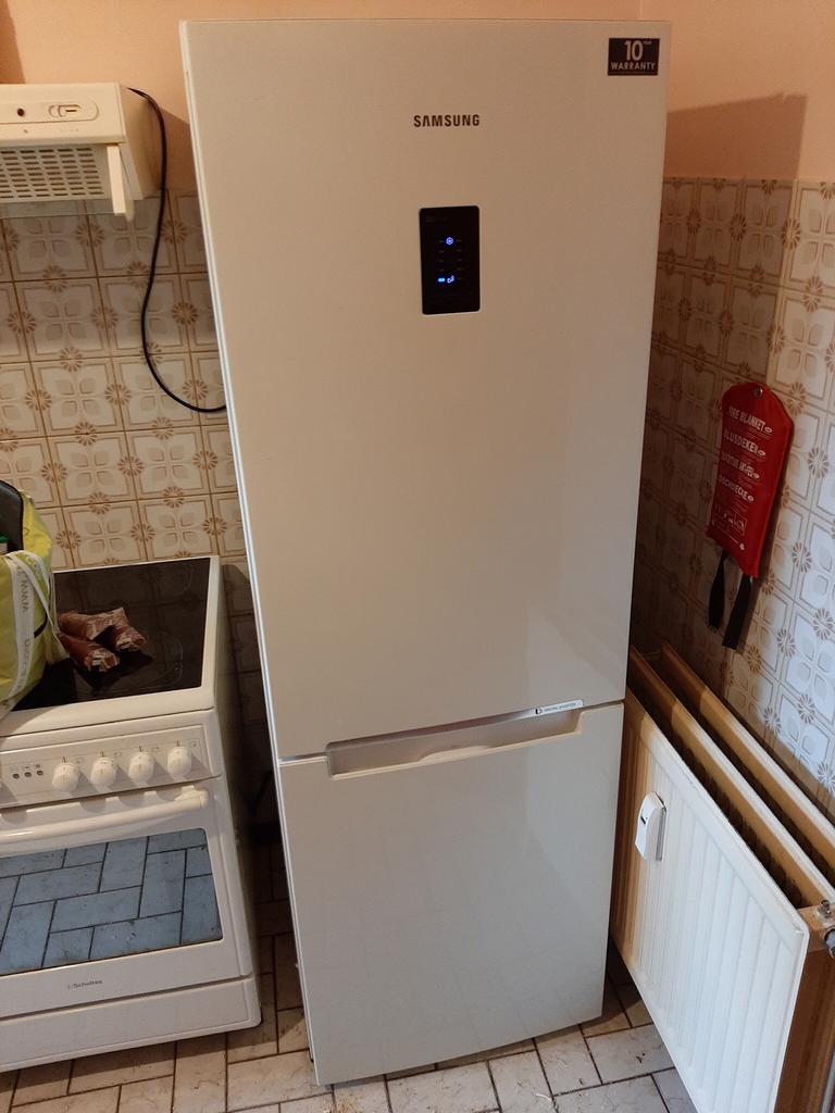Frigo congélateur Samsung, Electroménager, Réfrigérateurs & Frigos, Comme neuf