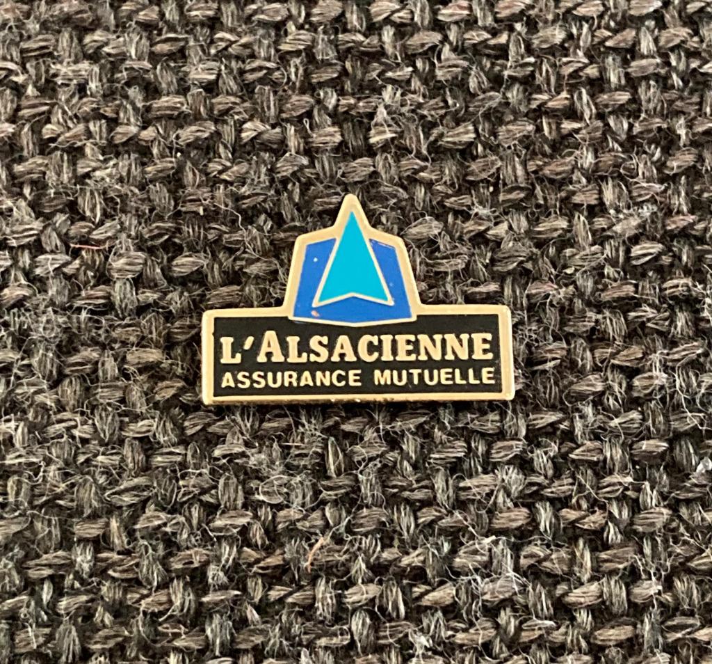 PIN - L'ALSACIENNE - ASSURANCE MUTUELLE, Verzenden, Gebruikt, Overige onderwerpen, Speldje of Pin