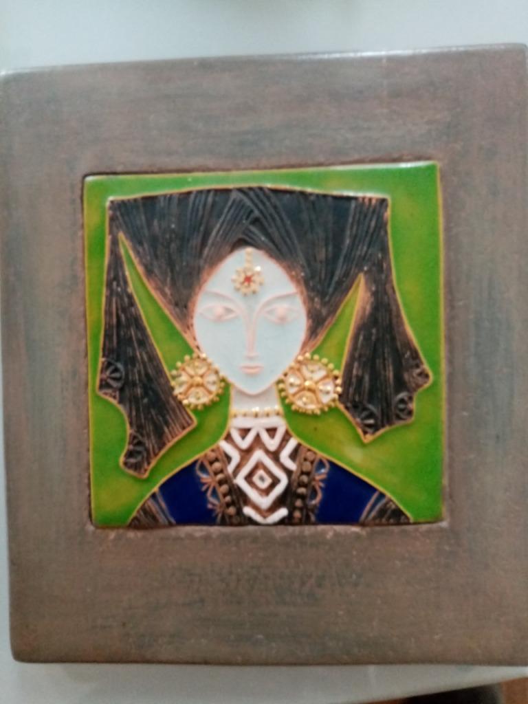 Plaque céramique murale fixé sur bois /Sonja Rauter Zelenko, Enlèvement ou Envoi