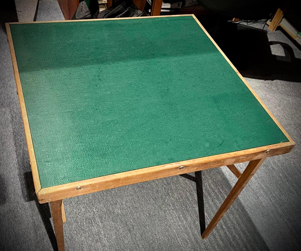 Table de jeux ancienne pliable, Enlèvement