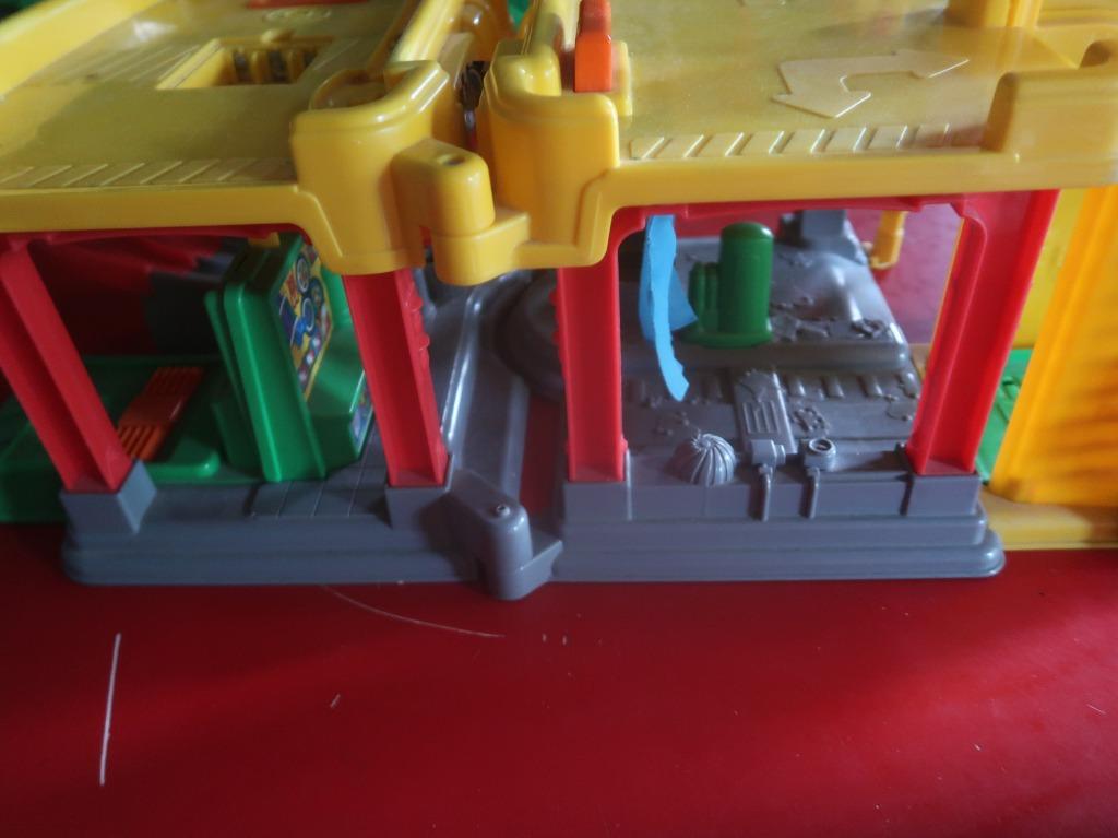 Fisher Price little people autogarage, Ophalen of Verzenden, Gebruikt