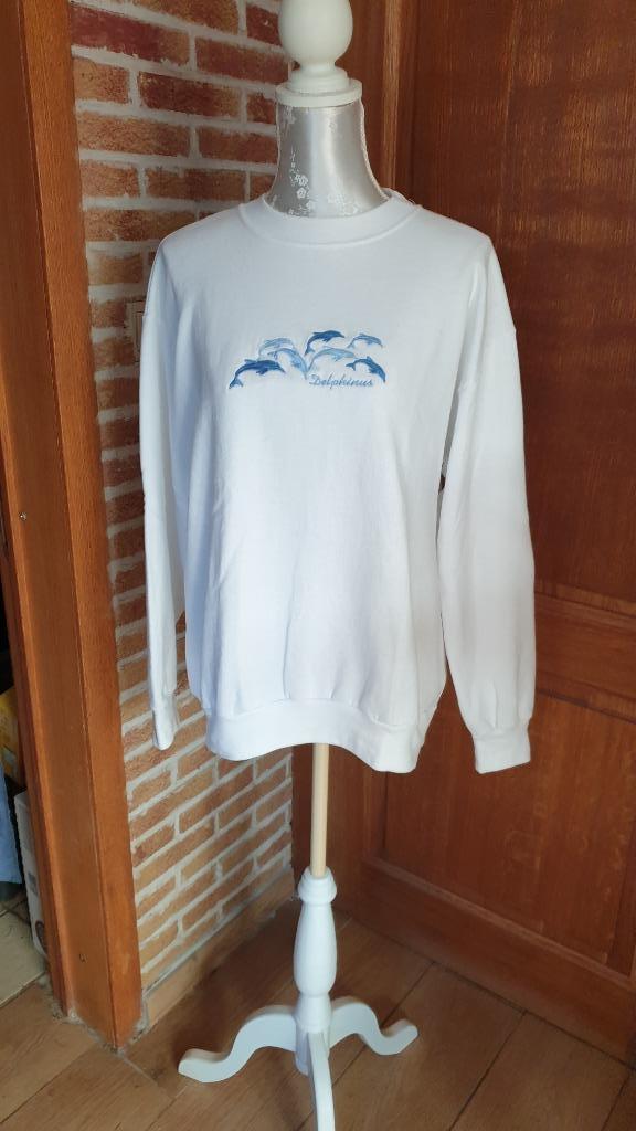 Sweat shirt avec dauphins brodés, Ophalen, Nieuw, Maat 38/40 (M)
