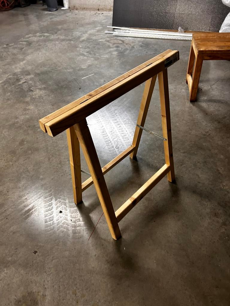 Houten schragen 20 stuks, Ophalen, Zo goed als nieuw