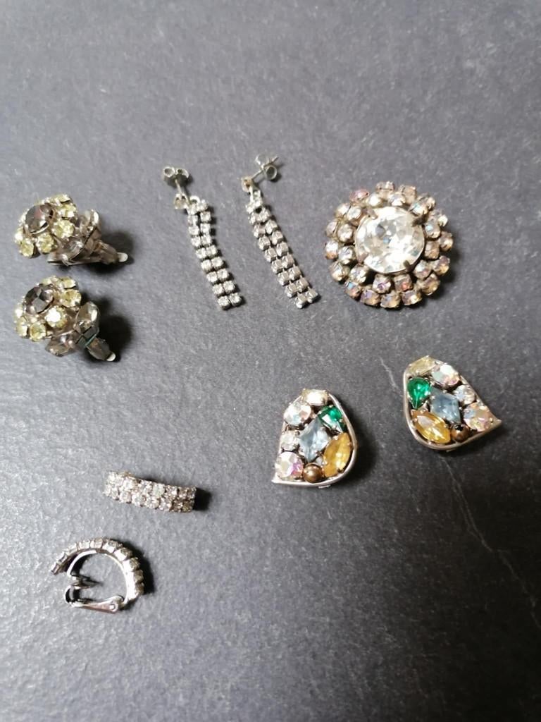 Ensemble d'anciens bijoux de fantaisie, Enlèvement, Autres matériaux, Autres types