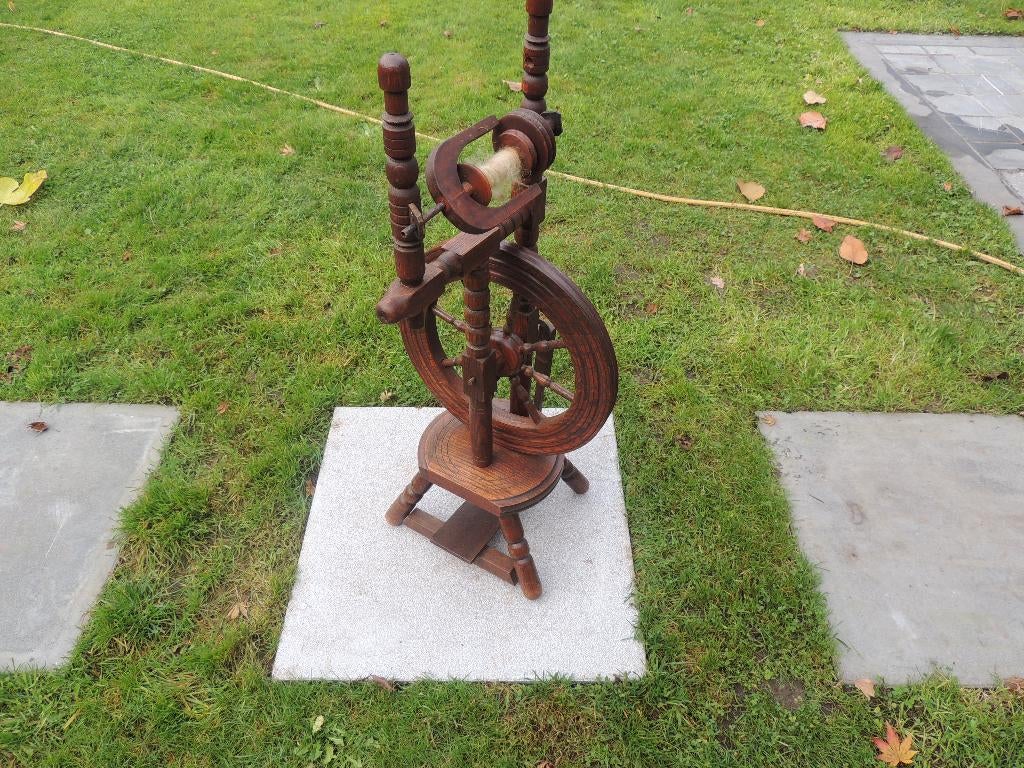 2 Spinnewielen, Enlèvement