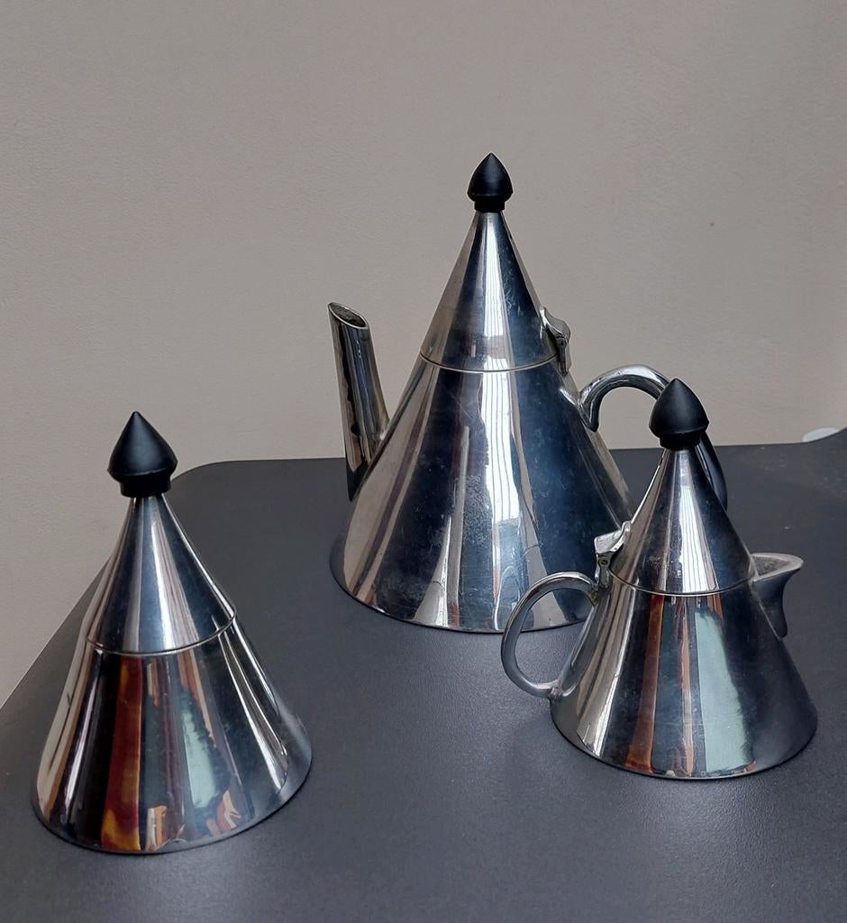 Postmodern Zilverkleurig theepot met suikerpot en melkkan., Ophalen