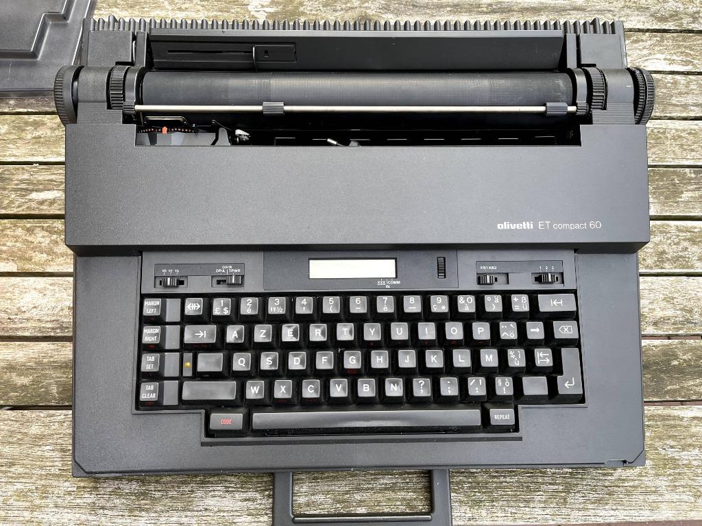 Machine à écrire électronique Vintage Olivetti ET Compact 60, Enlèvement, Comme neuf