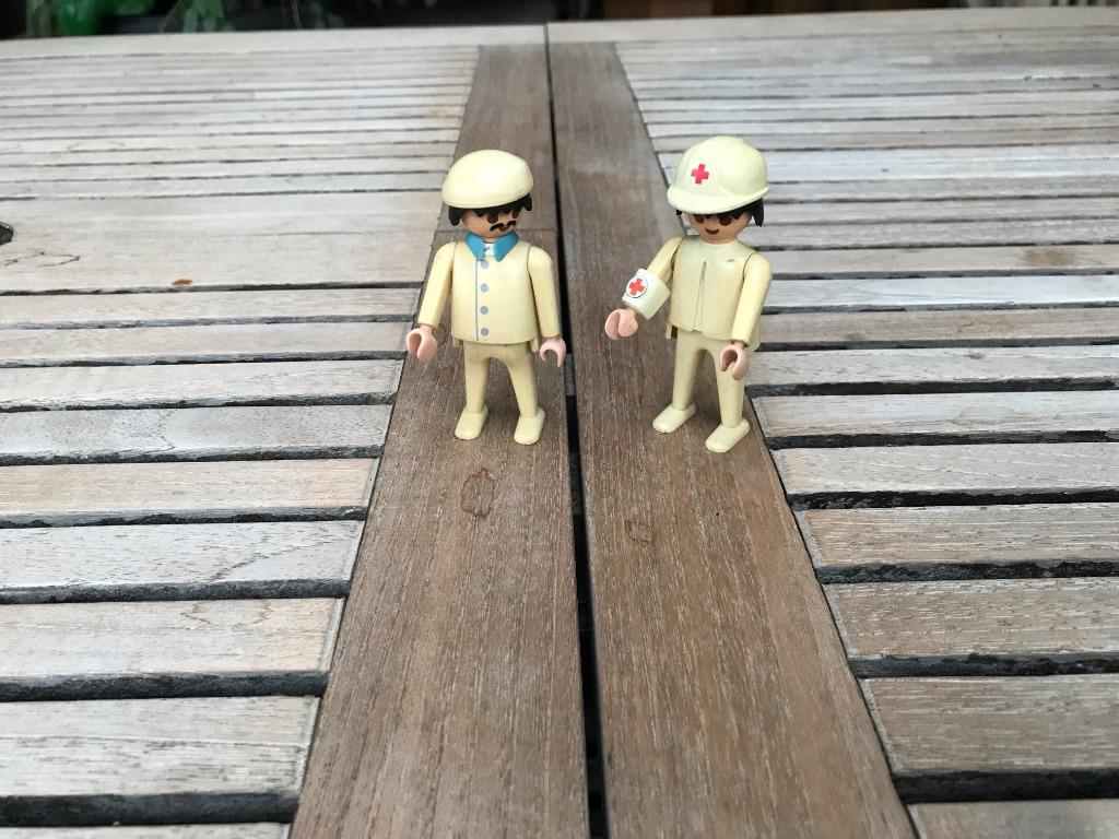 Playmobil geobra 2 ambulanciers - Medical First Aid 1988, Kinderen en Baby's, Speelgoed | Playmobil, Gebruikt, Los Playmobil, Ophalen
