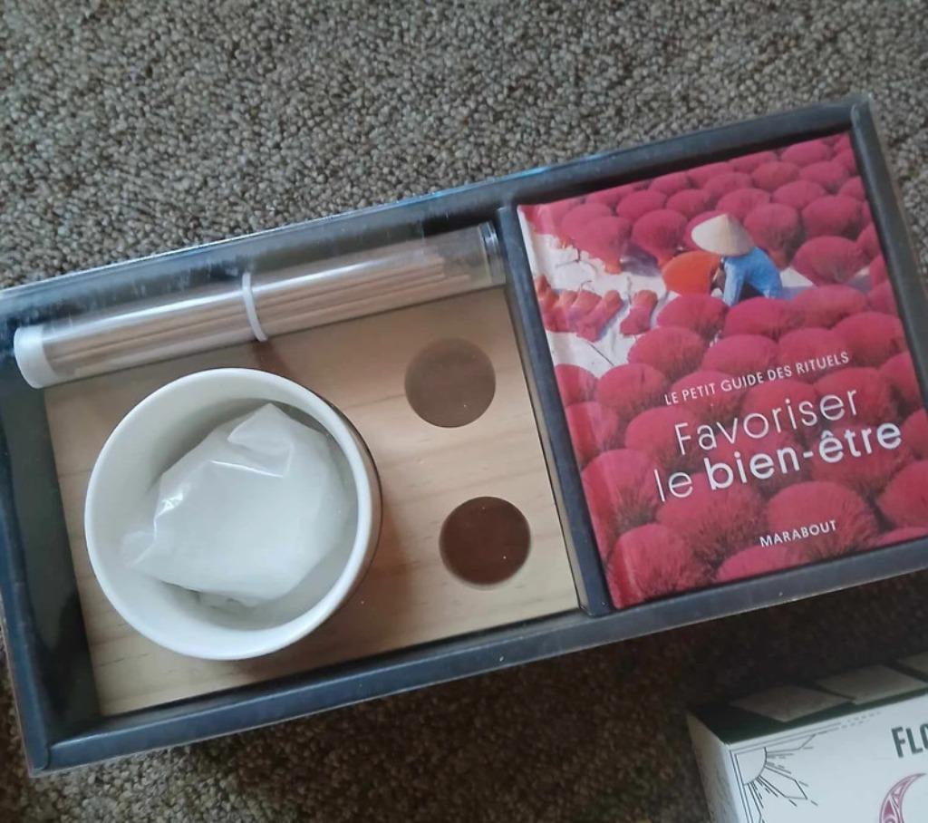 coffret cadeau encens japonais, Divers, Enlèvement ou Envoi