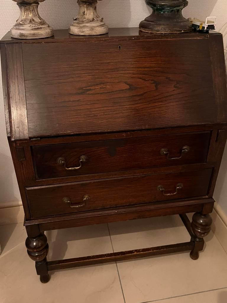 Mooi antiek secretaire, Ophalen