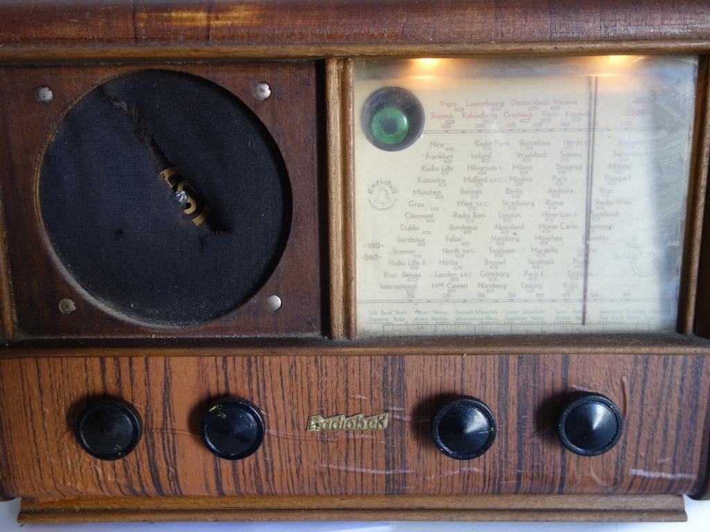 oude Radiobell Minuetto radio werkend uit 1949, Ophalen, Gebruikt, Radio