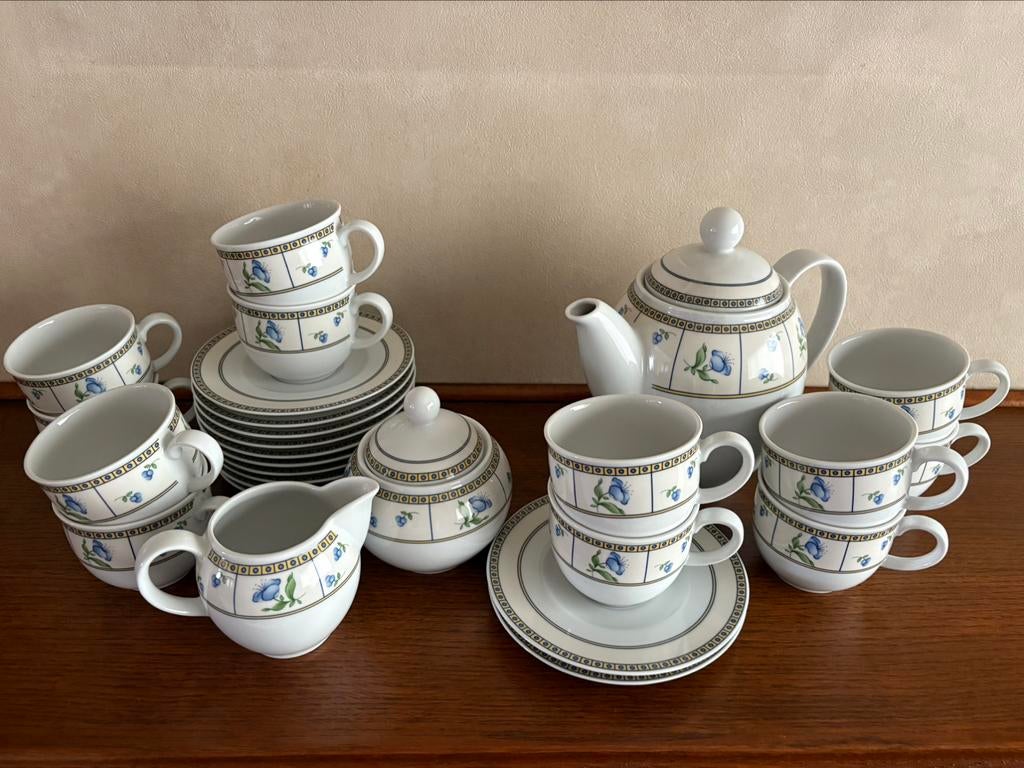 Koffieservies 12 personen, Ophalen