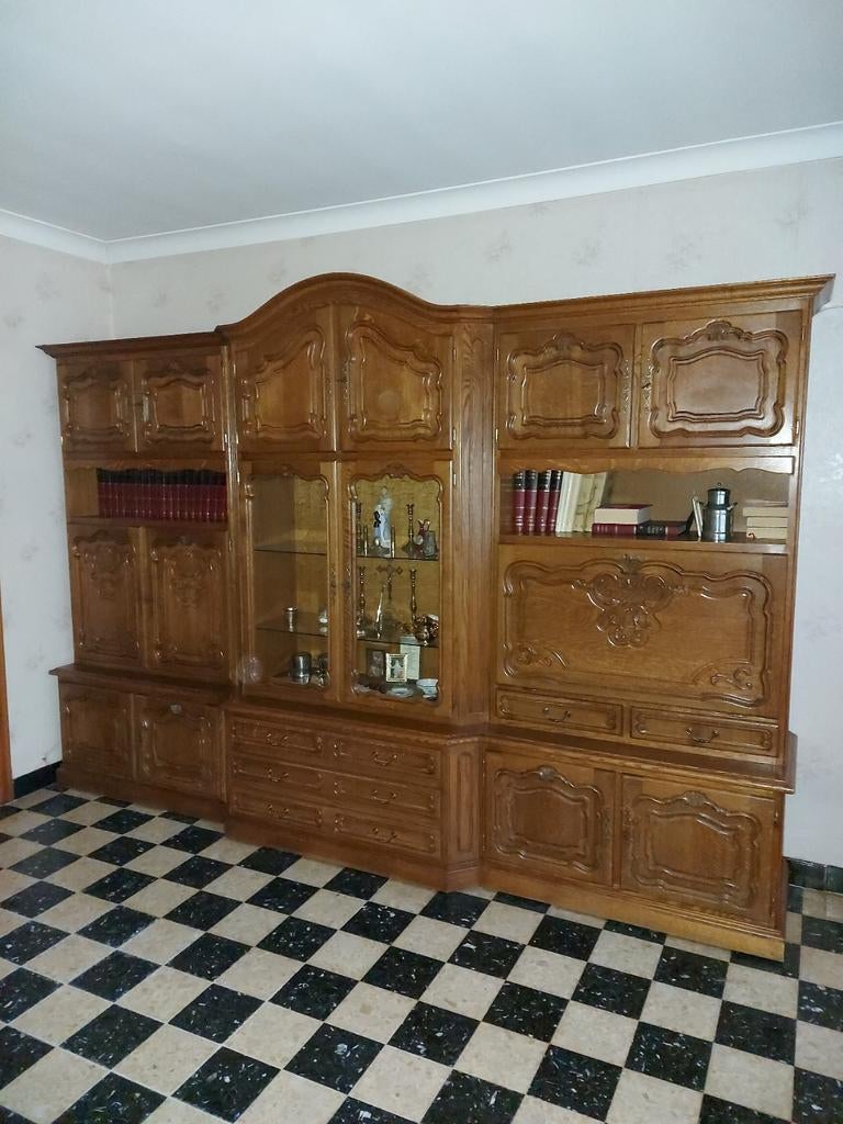 Wandkast louis xv, Enlèvement