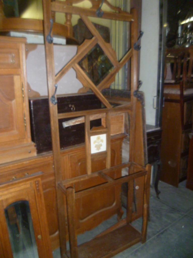 EIKEN WANDKAPSTOK MEUBEL, Antiek en Kunst, Ophalen