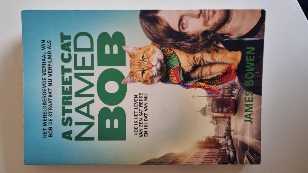 James Bowen - A street cat named Bob, Ophalen of Verzenden, Zo goed als nieuw, James Bowen