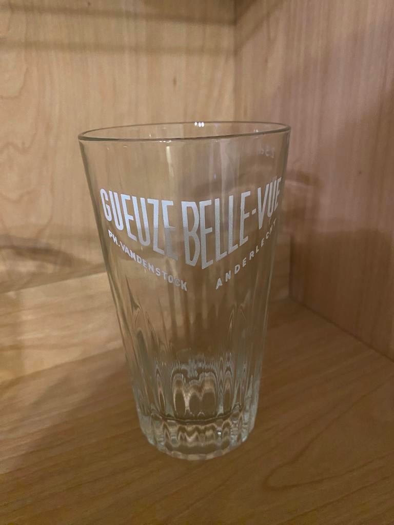 4x glazen Geuze Belle-Vue, Ophalen, Zo goed als nieuw, Bierglas