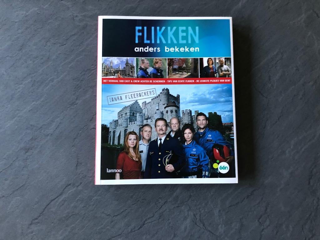 Flikken tv-reeks boek, Boeken, Ophalen of Verzenden, Zo goed als nieuw