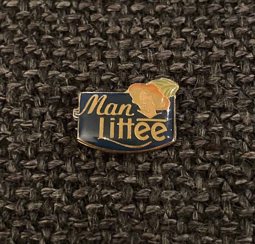 PIN - MAN LITTEE - YOGHURT - YAOURT, Envoi, Utilisé, Marque, Insigne ou Pin's