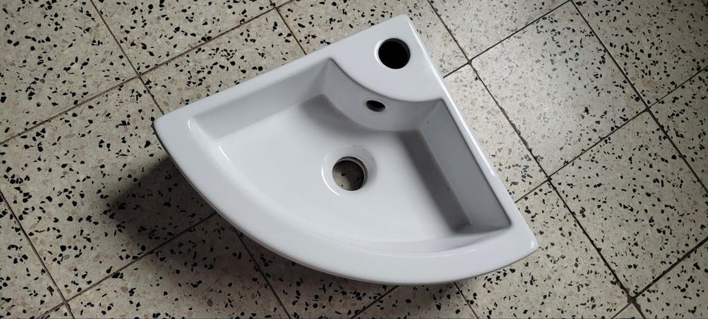 Lavabo d'angle pour toilettes, Enlèvement, Comme neuf, Pierre, Autres types