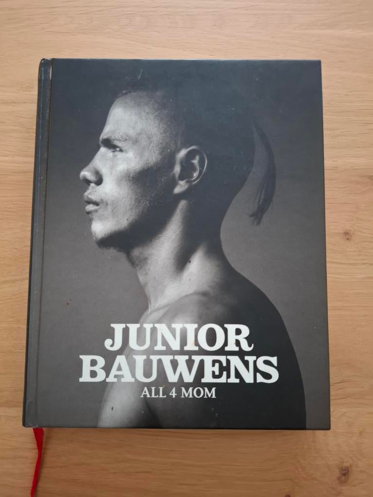 All 4 mom / Junior Bauwens, Livres, Biographies, Comme neuf, Enlèvement ou Envoi