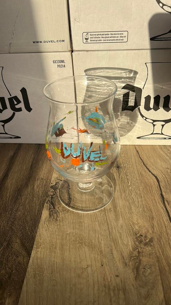 Duvel glas Yan Sorgi, Verzamelen, Ophalen, Zo goed als nieuw