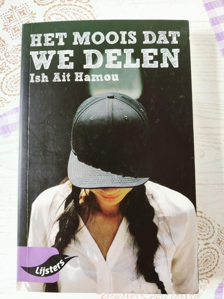 Boek 'Het moois dat we delen' - Ish Ait Hamou - 2022, Ophalen, Zo goed als nieuw, Ish Ait Hamou