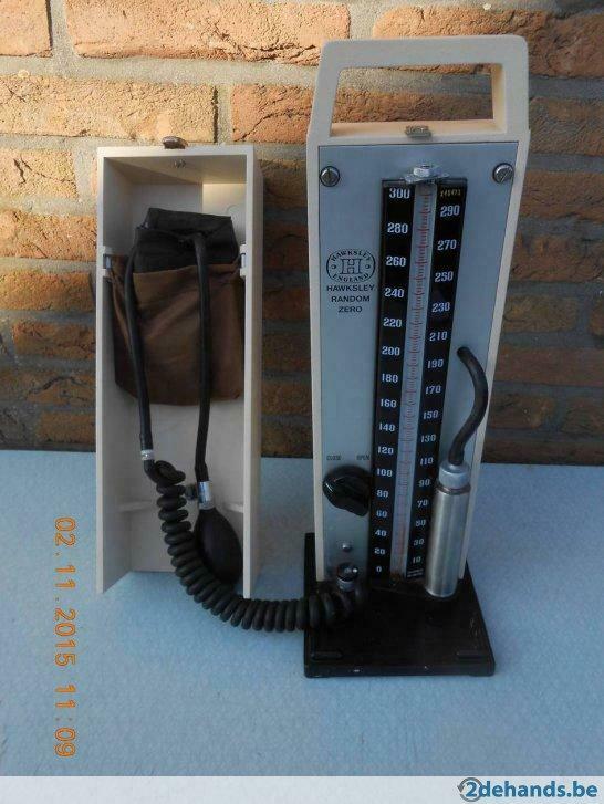 Bloeddrukmeter , antieken , kwik is er uit . Decoratief ., Antiek en Kunst