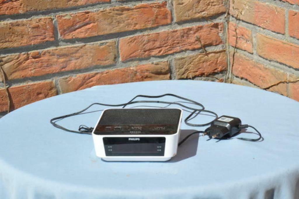 §radio réveil philips, Enlèvement ou Envoi, Utilisé, Digital, Réveil ou Horloge